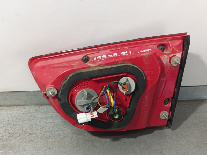 Recambio de piloto trasero izquierdo para kia rio (yb) drive referencia OEM IAM   INTERIOR