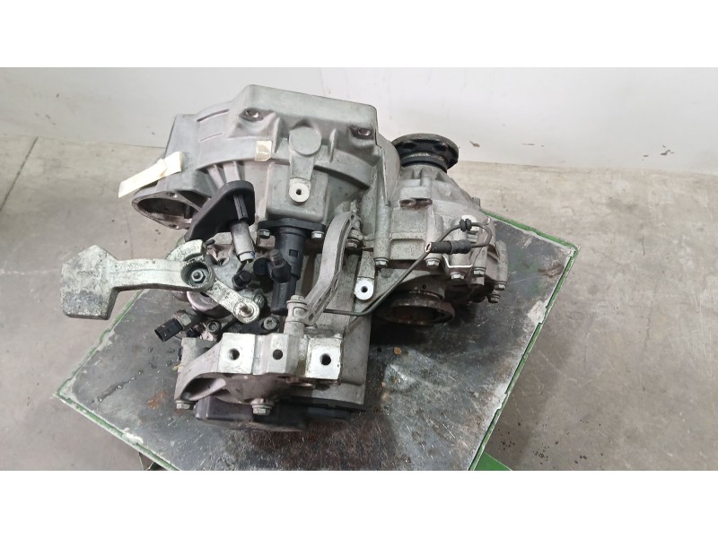 Recambio de caja cambios para audi a3 (8p1) 1.6 tdi referencia OEM IAM LUB 08120 5VELOCIDADES