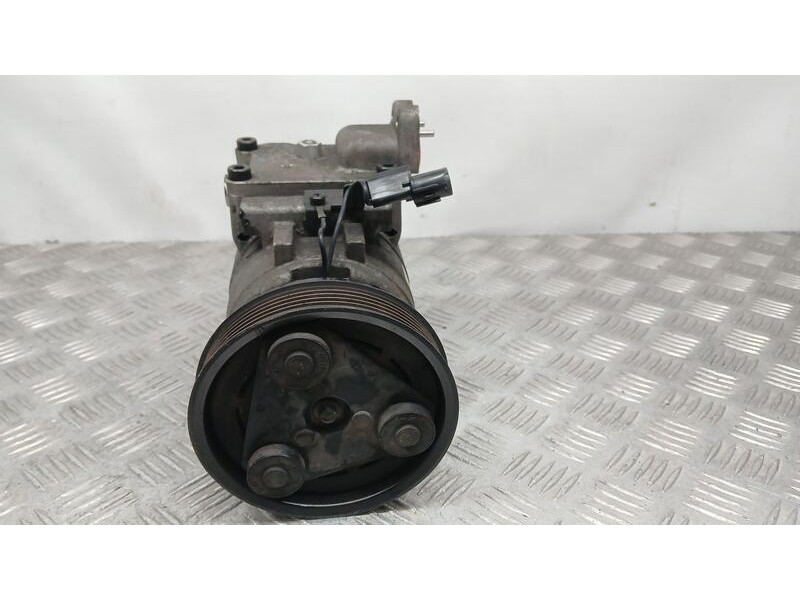 Recambio de compresor aire acondicionado para hyundai accent (lc) gls crdi referencia OEM IAM 9770125200 HCC DEYQA02 1086154