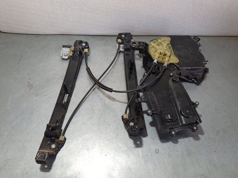 Recambio de elevalunas delantero izquierdo para seat leon (1p1) reference referencia OEM IAM SIN REF  ELECTRICO
