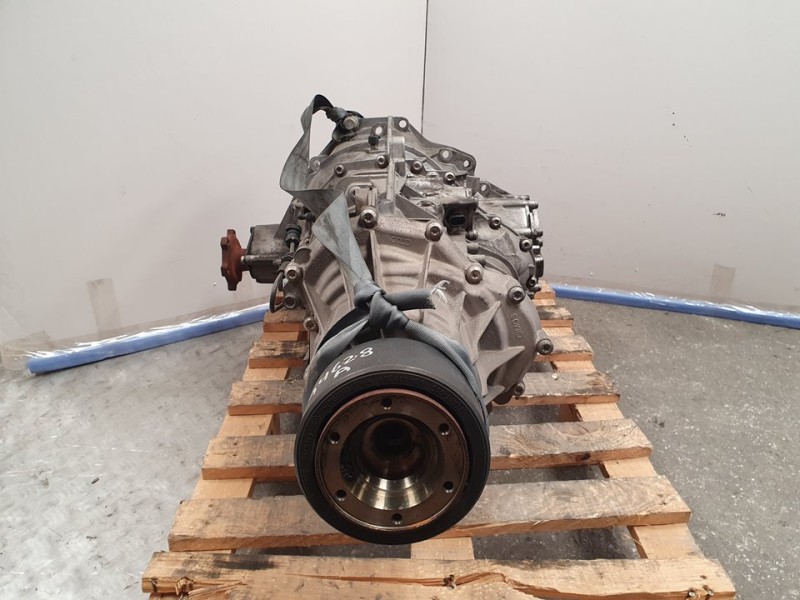 Recambio de caja cambios para audi a4 ber. (b8) básico quattro referencia OEM IAM KCA 0001 6VELOCIDADES