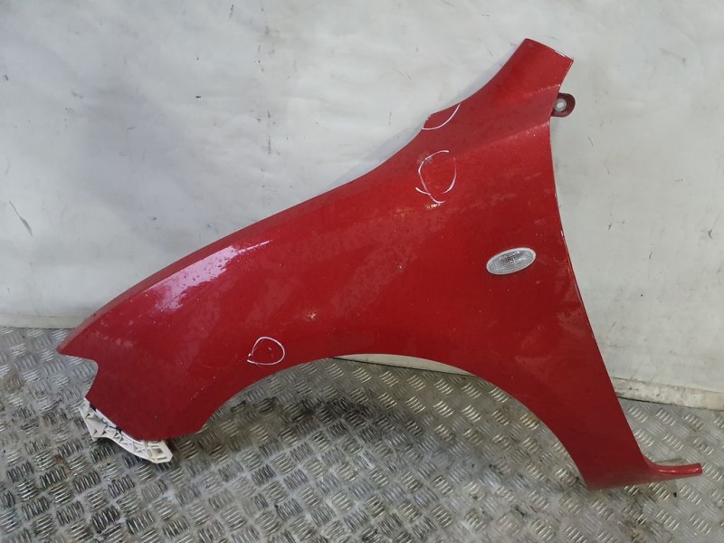 Recambio de aleta delantera izquierda para mazda 3 berlina (bk) 1.6 vvt active referencia OEM IAM   TOCADA