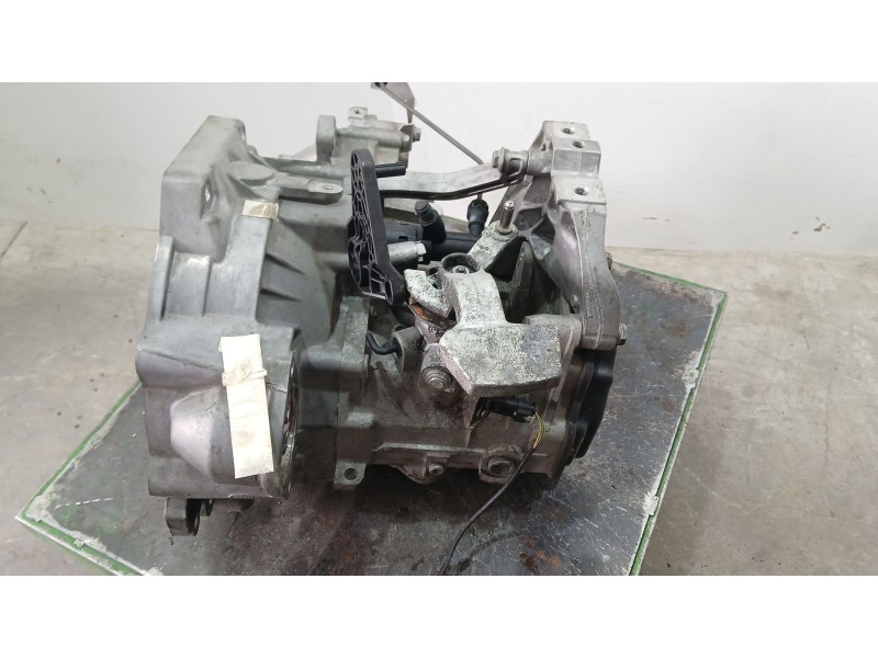 Recambio de caja cambios para audi a3 (8p1) 1.6 tdi referencia OEM IAM LUB 08120 5VELOCIDADES