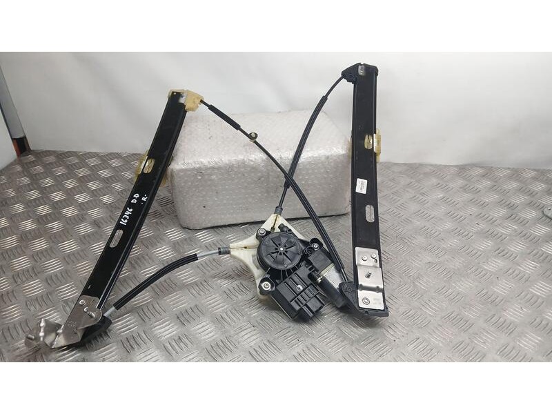 Recambio de elevalunas delantero derecho para volkswagen polo advance referencia OEM IAM 2G4837462B ELECTRICO 6 PINS 