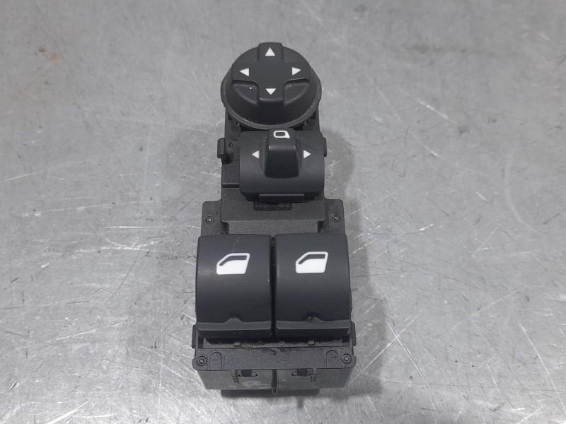 Recambio de mando elevalunas delantero izquierdo para peugeot 208 ii (ub_, up_, uw_, uj_) 1.5 bluehdi 100 referencia OEM IAM 983