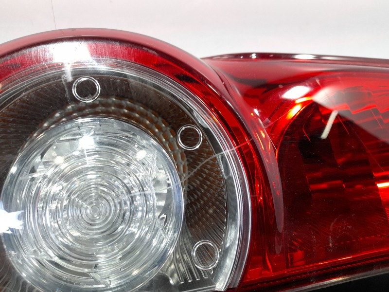 Recambio de piloto trasero izquierdo para fiat doblo cargo (263_) 1.6 d multijet referencia OEM IAM 51810674 TOCADO 