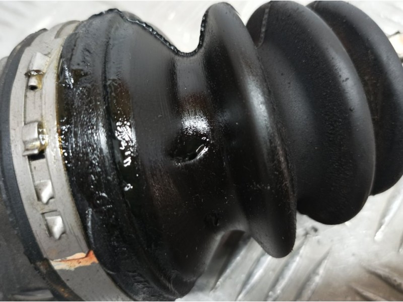 Recambio de transmision delantera derecha para citroën c1 elle referencia OEM IAM 434100H040A  FUELLE ROTO