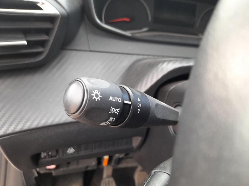 Recambio de mando luces y limpia para peugeot 208 ii (ub_, up_, uw_, uj_) 1.5 bluehdi 100 referencia OEM IAM 98351983ZD  