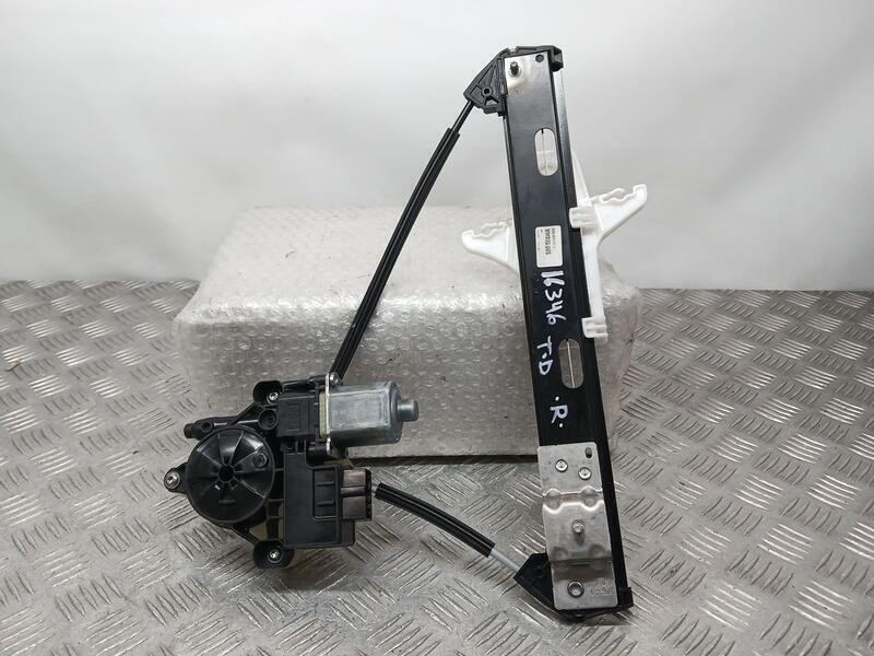 Recambio de elevalunas trasero derecho para volkswagen polo advance referencia OEM IAM 2G6839462C ELECTRICO 5 PINS 