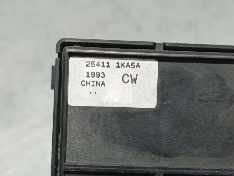 Recambio de mando elevalunas delantero derecho para nissan juke (f15) acenta referencia OEM IAM 254111KA5A  