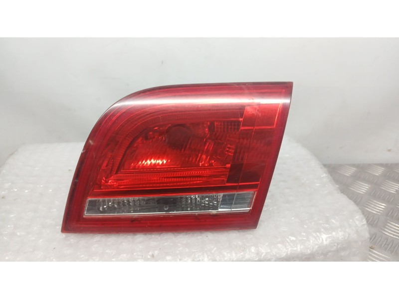 Recambio de piloto trasero derecho interior para audi a3 (8p1) 1.6 tdi referencia OEM IAM 8P4945094D  