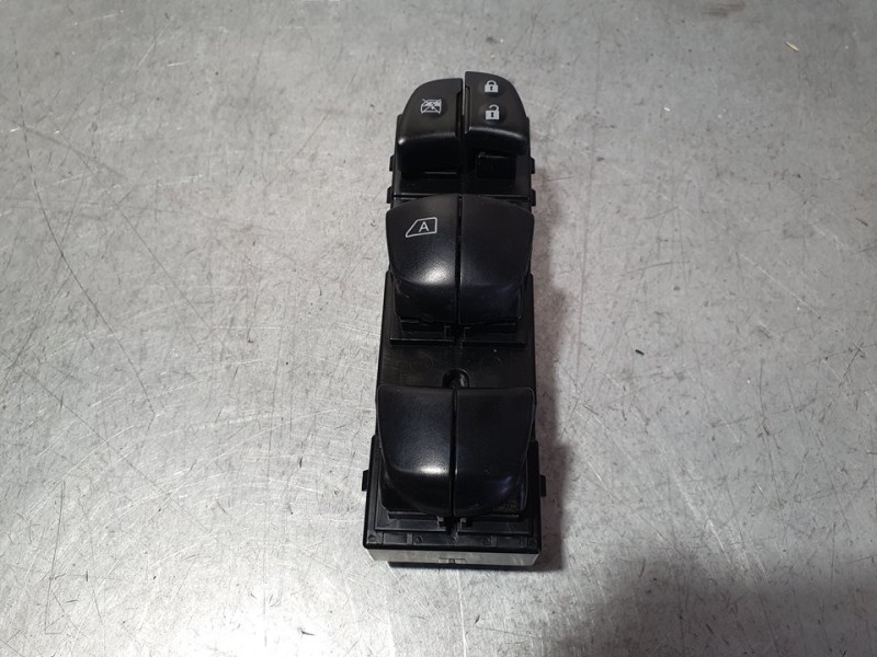 Recambio de mando elevalunas delantero izquierdo para nissan juke (f15) acenta referencia OEM IAM 254011KA5E 090EA01 