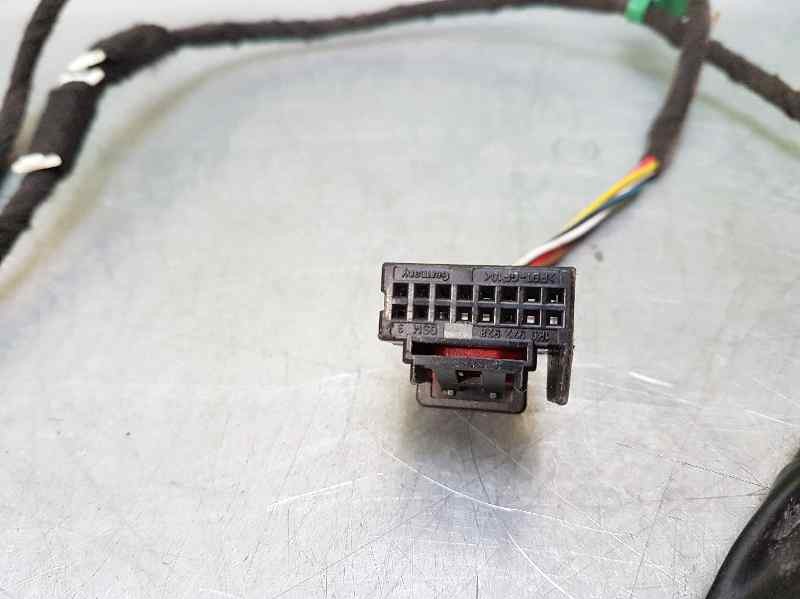 Recambio de retrovisor izquierdo para audi a1 (8x) attraction referencia OEM IAM  5 CABLES ELECTRICO