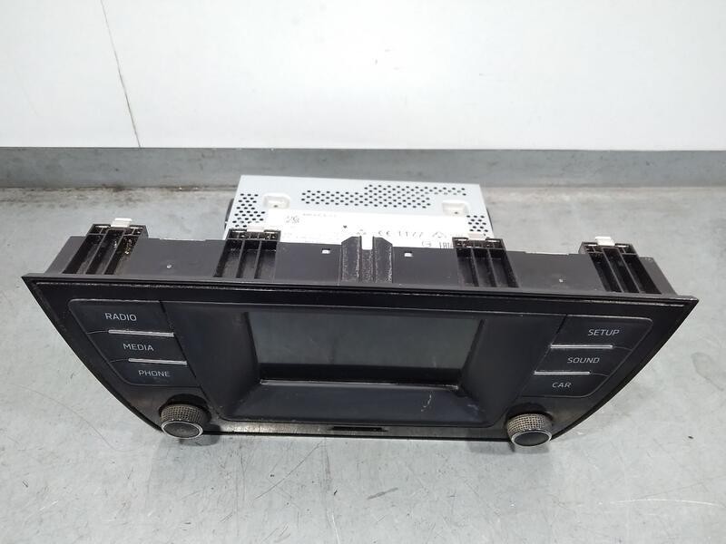 Recambio de sistema navegacion gps para skoda fabia combi active referencia OEM IAM 6v0035871d  