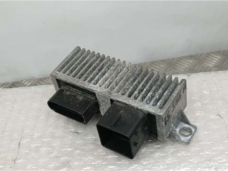 Recambio de caja precalentamiento para renault trafic furgón l1h1 2,9t referencia OEM IAM 271206395R  NAGARES