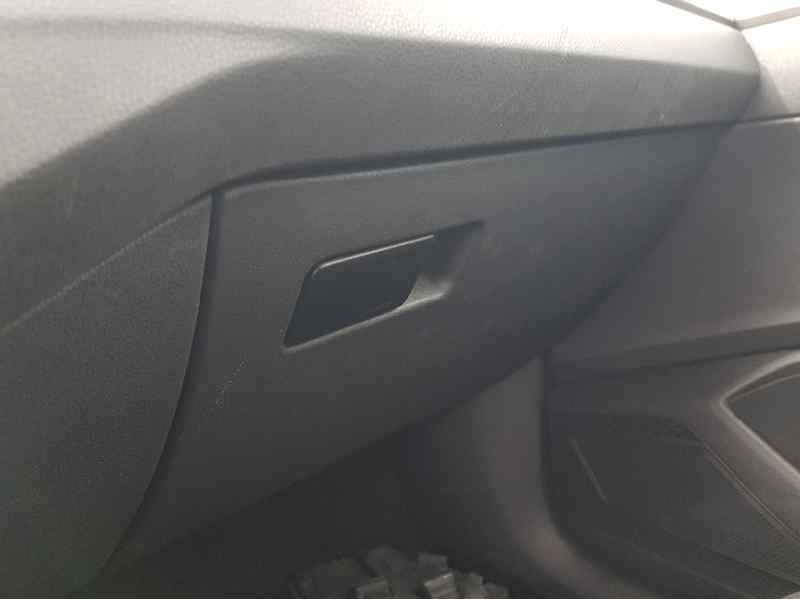 Recambio de guantera para volkswagen polo advance referencia OEM IAM 2G1857097G  