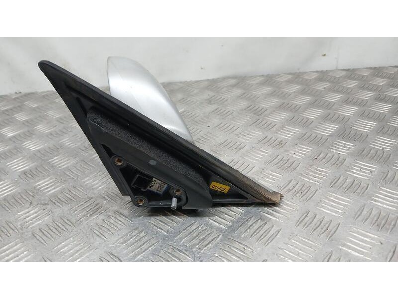 Recambio de retrovisor izquierdo para hyundai accent (lc) gls crdi referencia OEM IAM 8761225700 ELECTRICO 5 CABLES ROZADO 