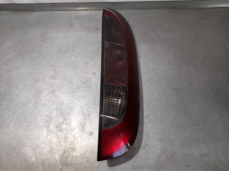 Recambio de piloto trasero derecho para opel corsa c cosmo referencia OEM IAM 09114337  VALEO