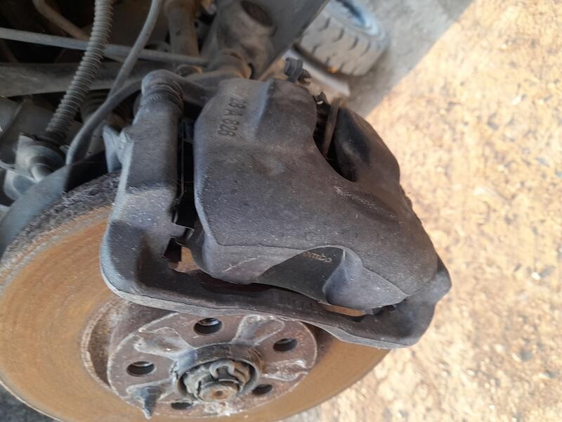 Recambio de pinza freno delantera derecha para lancia phedra (179_) 2.2 jtd (179axc1a) referencia OEM IAM 77364581  