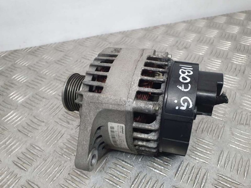 Recambio de alternador para fiat bravo (198) 1.9 dynamic multijet referencia OEM IAM 51727338 MS1012100870 DENSO
