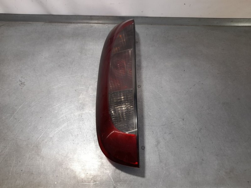 Recambio de piloto trasero izquierdo para opel corsa c cosmo referencia OEM IAM 09114336  VALEO