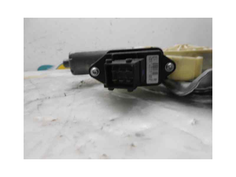 Recambio de elevalunas delantero derecho para toyota corolla (e12) 1.4 d-4d luna compact referencia OEM IAM   ELECTRICO 6 PINS