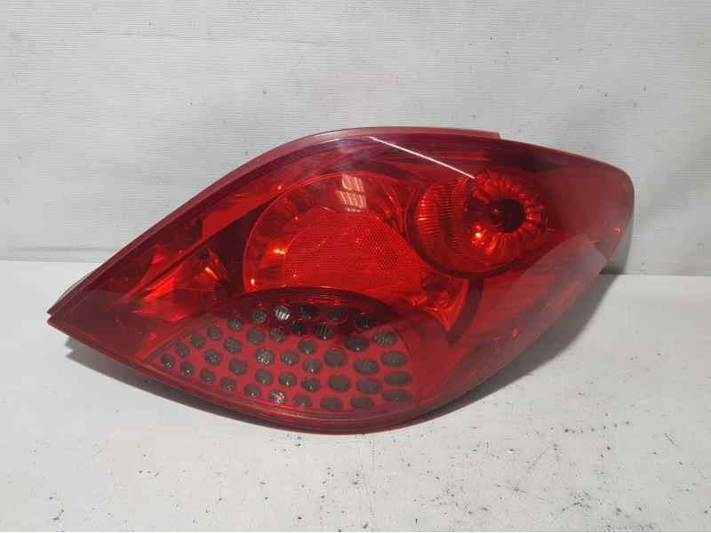 Recambio de piloto trasero derecho para peugeot 207 sport referencia OEM IAM   