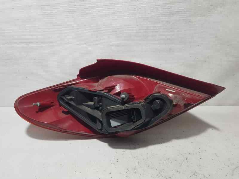 Recambio de piloto trasero derecho para peugeot 207 sport referencia OEM IAM   