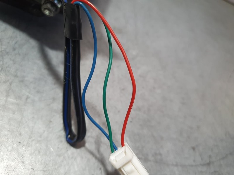 Recambio de retrovisor izquierdo para nissan juke (f15) acenta referencia OEM IAM 963021KA2C  ELECTRICO 3 CABLES