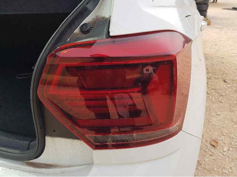 Recambio de piloto trasero derecho para volkswagen polo advance referencia OEM IAM 2G0945096B  