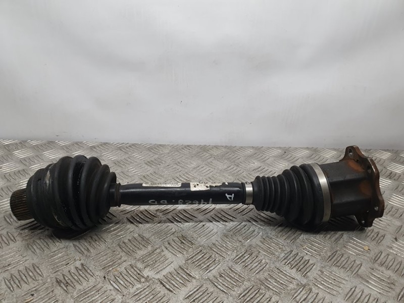 Recambio de transmision delantera derecha para audi a4 ber. (b8) básico quattro referencia OEM IAM 8K0407271P  FUELLE TOCADO