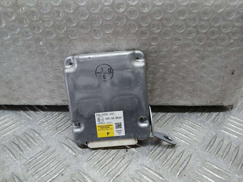 Recambio de modulo electronico para toyota land cruiser (j15) vx referencia OEM IAM 8815060110 0368003231 DENSO
