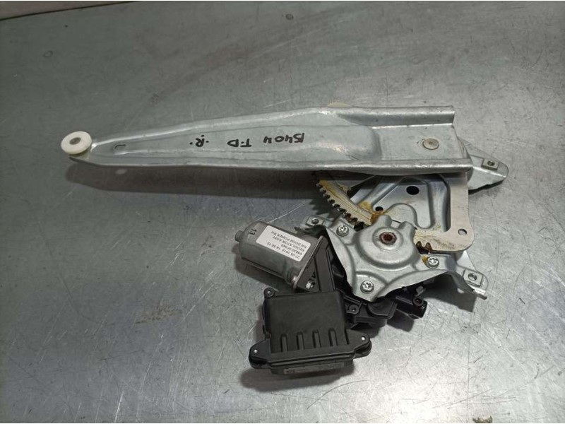 Recambio de elevalunas trasero derecho para toyota verso active referencia OEM IAM 977555106  ELECTRICO 10 PINS