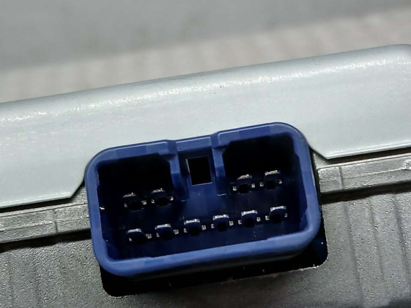 Recambio de modulo electronico para toyota land cruiser (j15) vx referencia OEM IAM 18118164021  