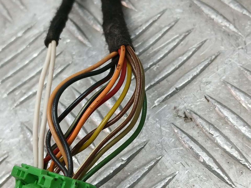 Recambio de retrovisor derecho para volvo xc90 d5 kinetic (5 asientos) (136kw) referencia OEM IAM 30744786 8650150 TOCADO ELECTR