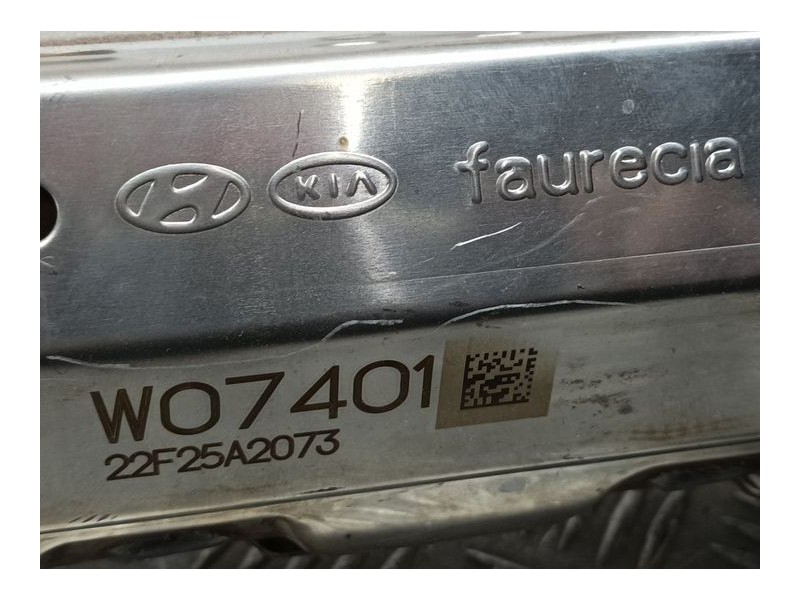Recambio de catalizador para kia rio (yb) hibrid referencia OEM IAM 22F25A2073 W07401 FAURECIA