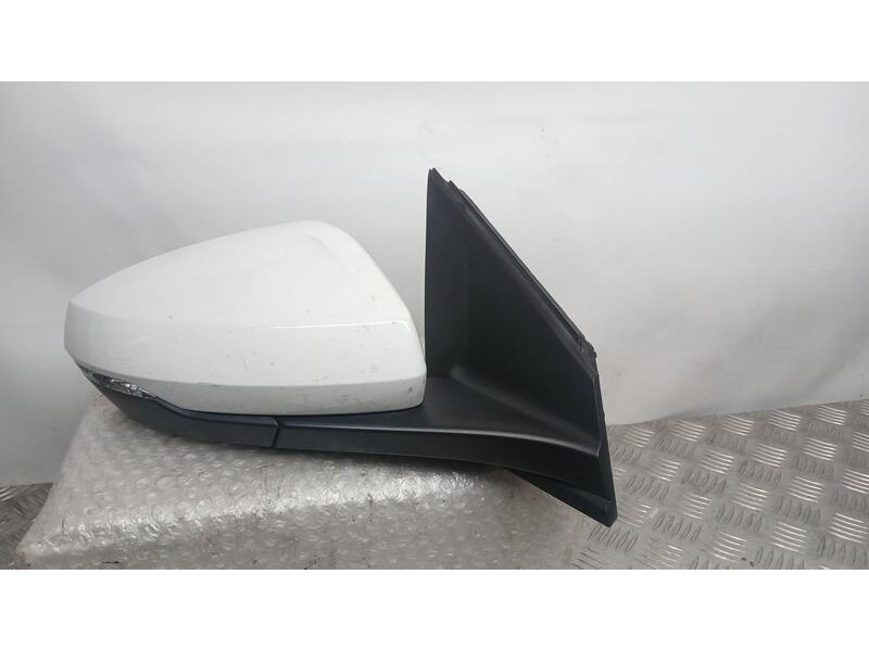 Recambio de retrovisor derecho para volkswagen polo advance referencia OEM IAM 2G1857502J ELECTRICO 6 CABLES 