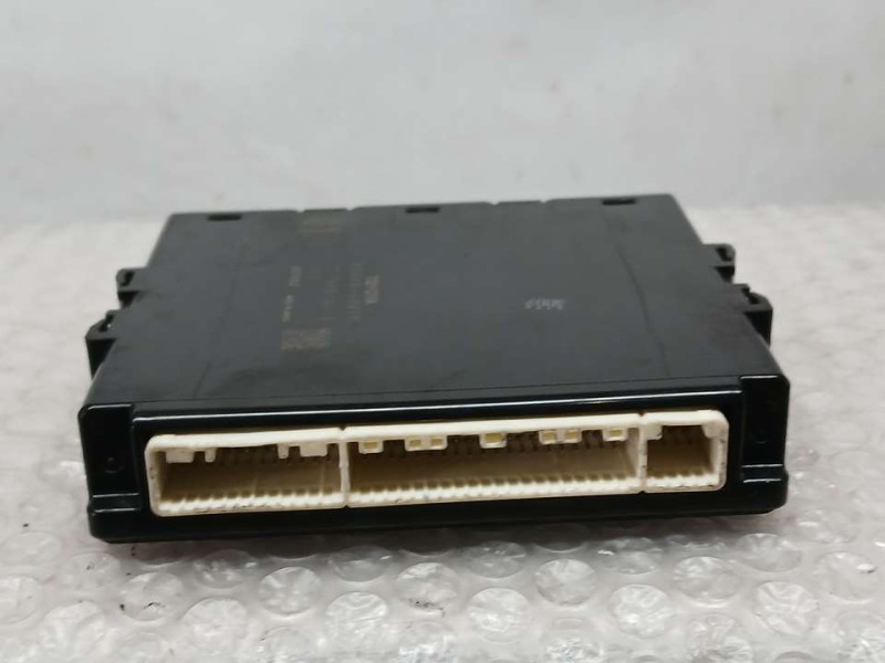 Recambio de modulo electronico para toyota land cruiser (j15) vx referencia OEM IAM 8865060U11 277500010 DENSO AMPLIFICADOR ANTE