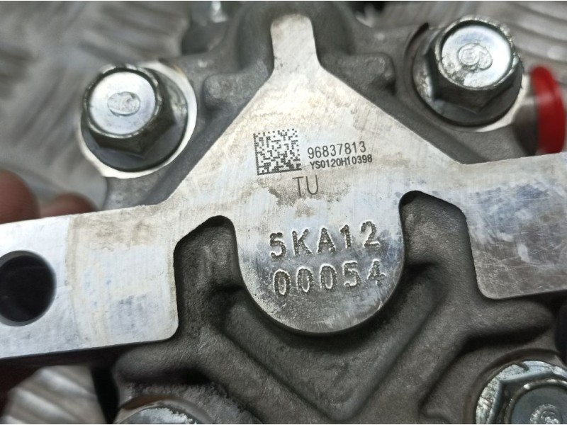 Recambio de bomba direccion para peugeot rifter access standard referencia OEM IAM 96837813  