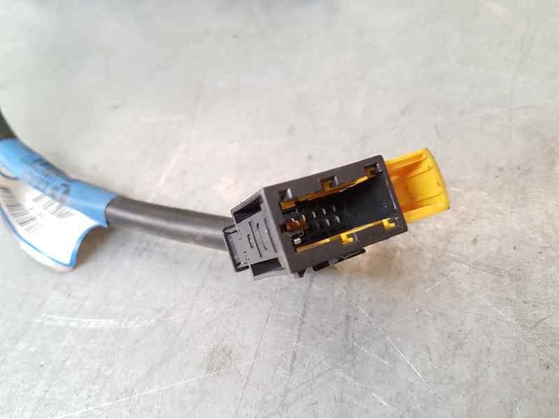 Recambio de pretensor airbag derecho para renault kangoo (f/kc0) generique referencia OEM IAM   