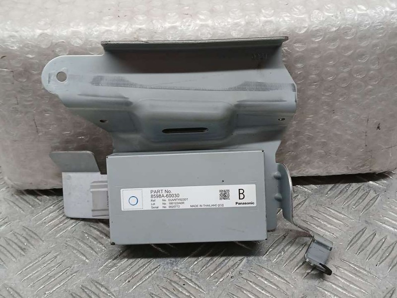 Recambio de modulo electronico para toyota land cruiser (j15) vx referencia OEM IAM 8598A60030 180122IA0R 