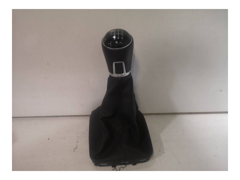 Recambio de pomo palanca cambio para volkswagen golf vii sportsvan advance bluemotion tech referencia OEM IAM 5G1711113A  CON GU