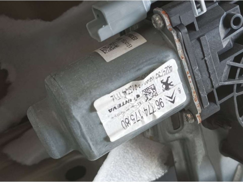 Recambio de elevalunas trasero izquierdo para citroën c-elysée shine referencia OEM IAM 9677417580  ELÉCTRICO