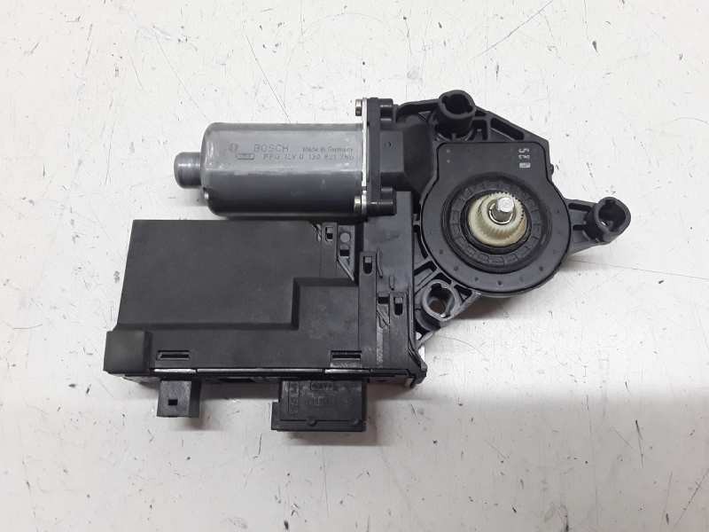 Recambio de motor elevalunas delantero derecho para peugeot 307 break / sw (s1) 2.0 hdi cat referencia OEM IAM 990829101  963445