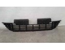 Recambio de rejilla central paragolpes para citroën c4 berlina referencia OEM IAM 107073104  