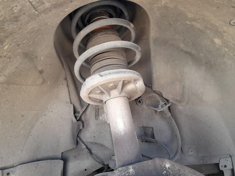 Recambio de amortiguador delantero derecho para bmw 7 (e65, e66, e67) 730 d referencia OEM IAM 31316786532  