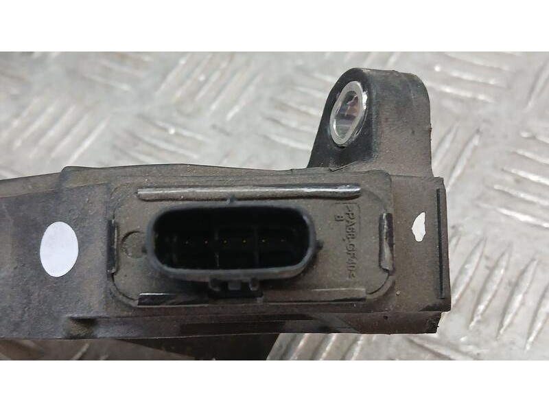 Recambio de potenciometro pedal para toyota auris hybrid active referencia OEM IAM 7811002120  13232A