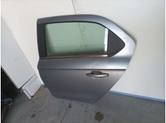 PUERTA TRASERA IZQUIERDA TOCADA