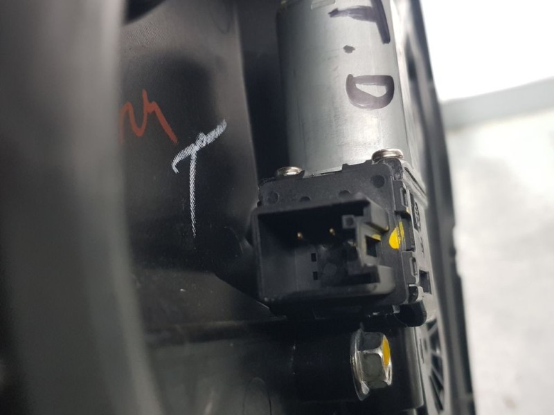 Recambio de elevalunas trasero derecho para mazda 3 lim. () style referencia OEM IAM BHN972590A  ELECTRICO 2 PINS