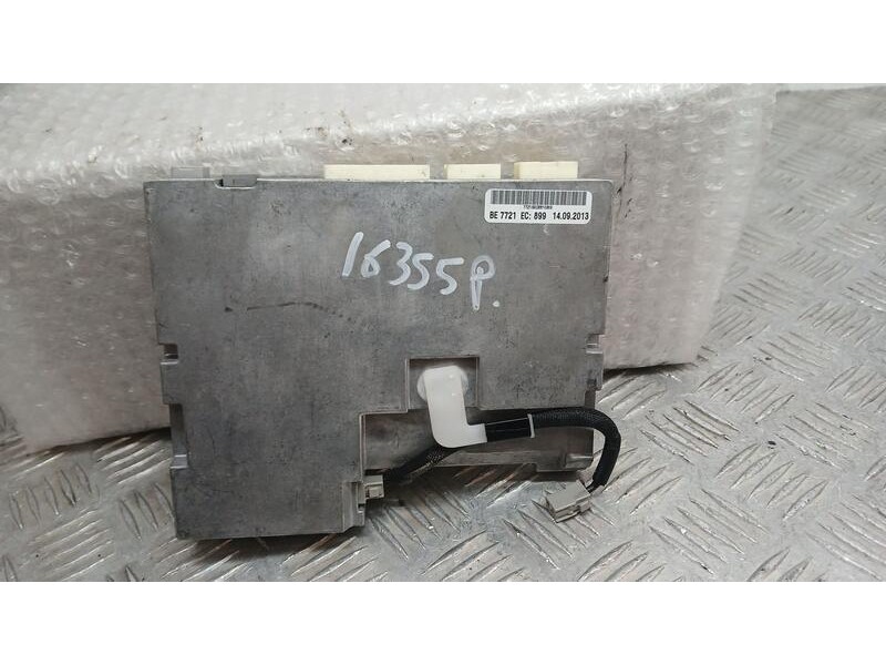 Recambio de modulo electronico para toyota auris hybrid active referencia OEM IAM 86840YY132 HARMAN 2541165